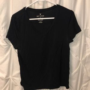 American Eagle v-neck tee
